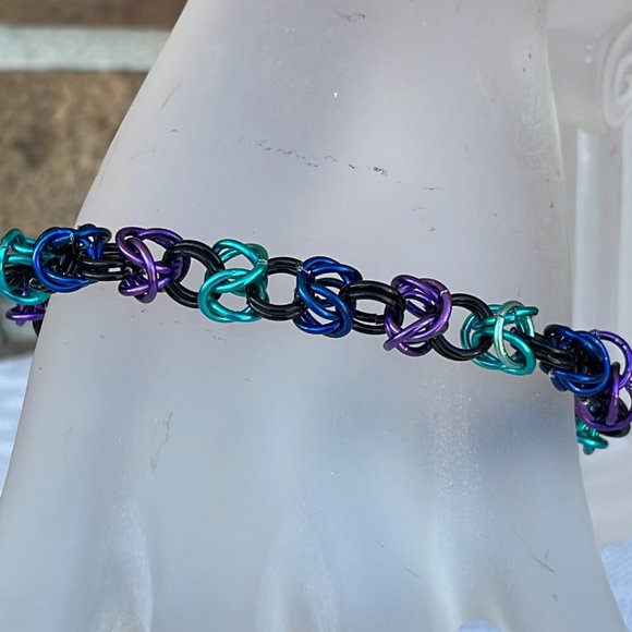 Handmade Byzantine Chainmail Bracelet - Picture 2 of 4